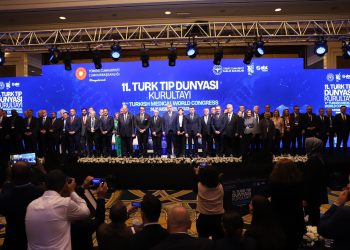 Bilimsel vizyonu, yenilikçi teknoloji sunumları ve güçlü katılımcı profiliyle 11. Türk Tıp Dünyası Kurultayı başarıyla tamamlandı.